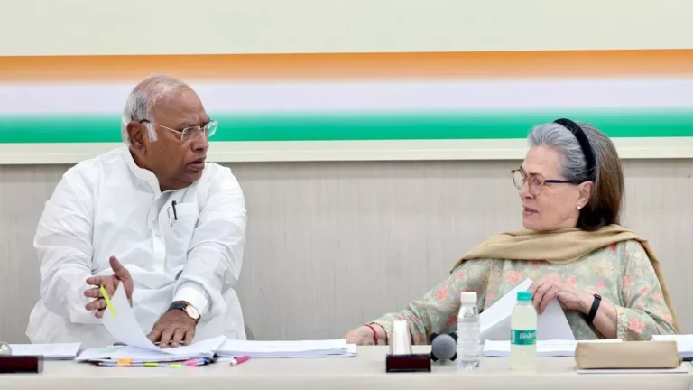 अयोध्या में राम मंदिर के प्राण प्रतिष्ठा कार्यक्रम में सामिल होने से कांग्रेस नेताओं ने किया इनकार, भड़के पार्टी नेता