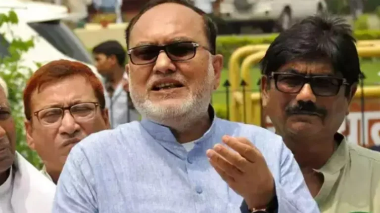 कर्पूरी ठाकुर ने चुनाव लड़ने के लिए दिए थे 500 रुपये, राजद के दिग्गज नेता अब्दुल बारी सिद्दीकी ने सुनाई दिलचस्प कहानी