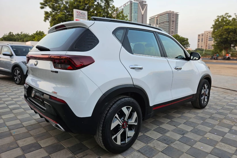 New Kia Sonet facelift