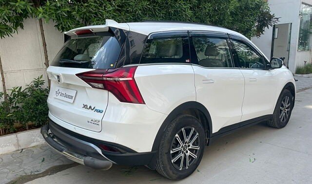 Mahindra XUV 700