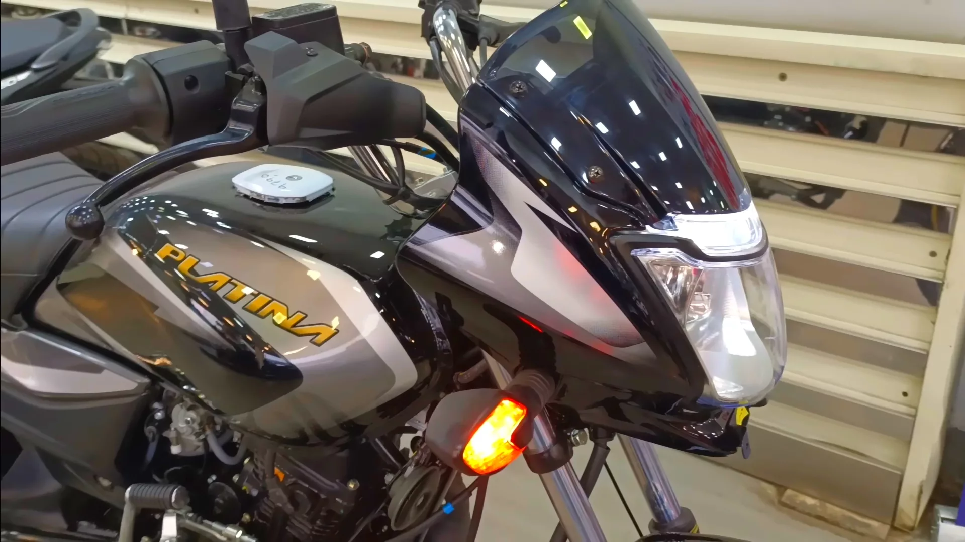 New Bajaj Platine 110 ABS