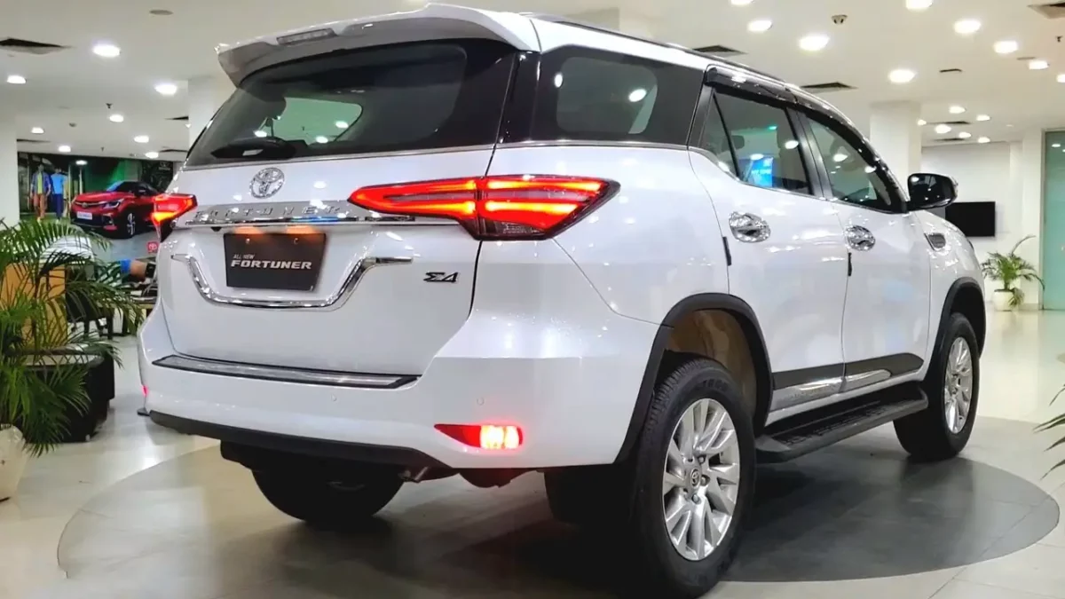 Toyota Fortuner 2024