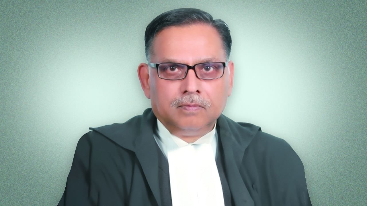 सुप्रीम कोर्ट के पूर्व न्यायधीश और NCLAT के मौजूदा अध्यक्ष अशोक भूषण