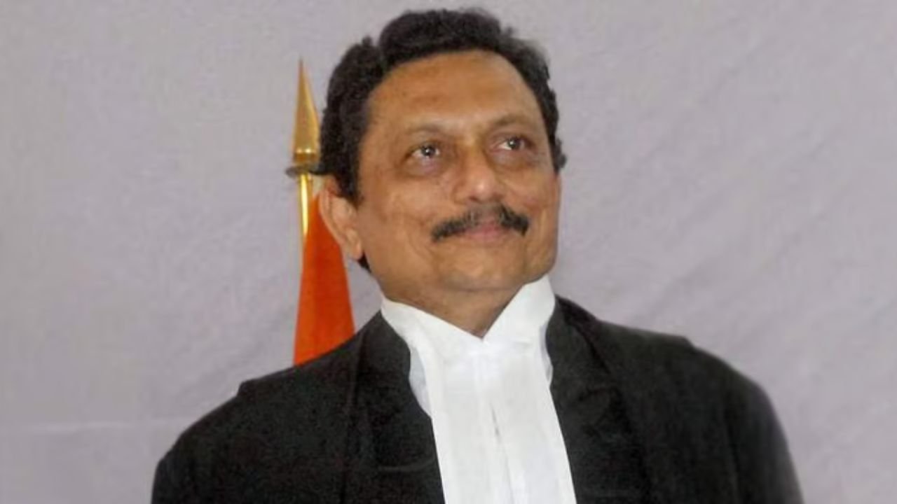 पूर्व न्यायधीश और फिलहाल वाइस चांसलर शरद अरविंद बोबडे