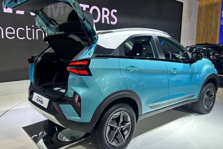 Tata Nexon iCNG